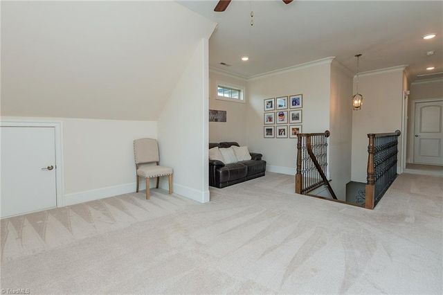 323 Oakleaf Drive, Lexington, NC 27295