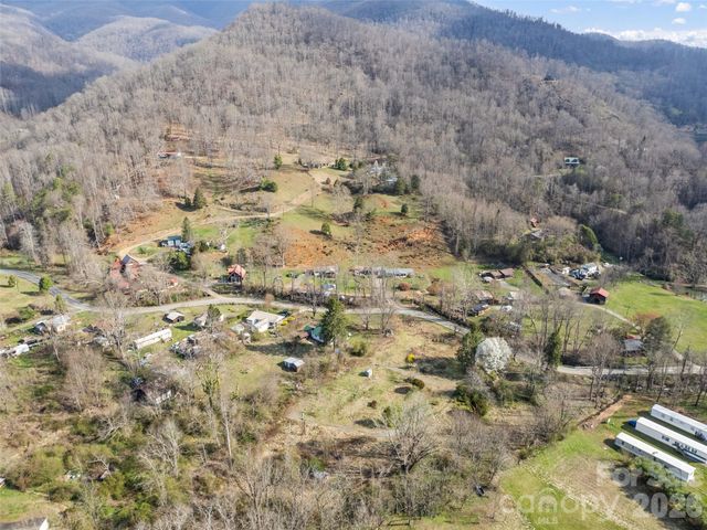 72 Topeka Drive, Sylva, NC 28779