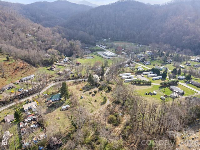 72 Topeka Drive, Sylva, NC 28779