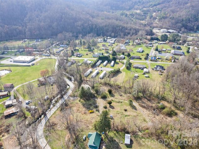 72 Topeka Drive, Sylva, NC 28779