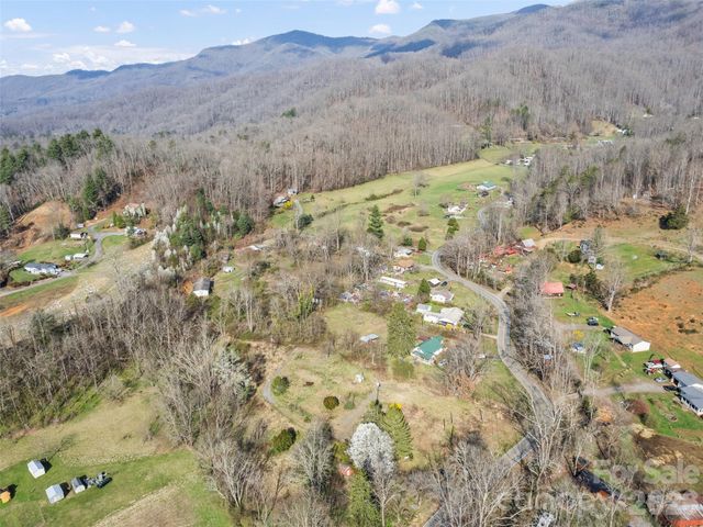 72 Topeka Drive, Sylva, NC 28779