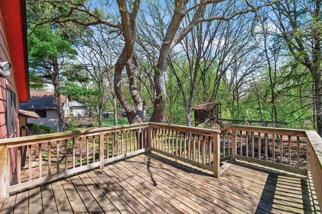 8285 Pleasant View Drive, Mounds View, MN 55112