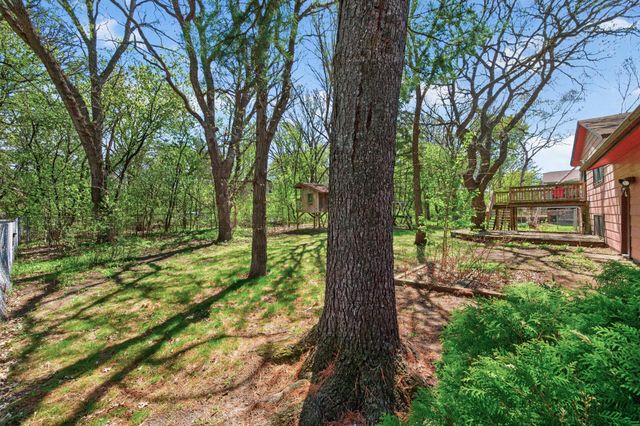 8285 Pleasant View Drive, Mounds View, MN 55112