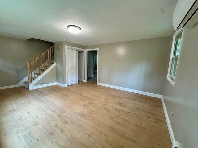 4 Link St 0, Foxboro, MA 02035