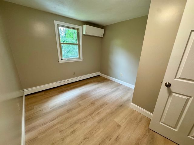 4 Link St 0, Foxboro, MA 02035