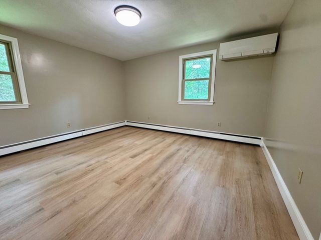 4 Link St 0, Foxboro, MA 02035