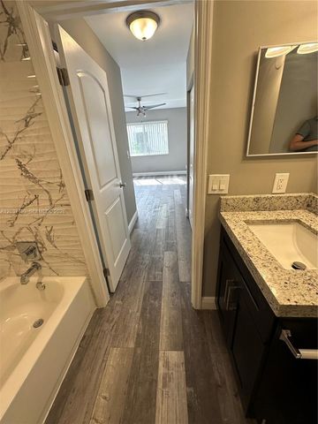 5672 Rock Island Road 260, Tamarac, FL 33319