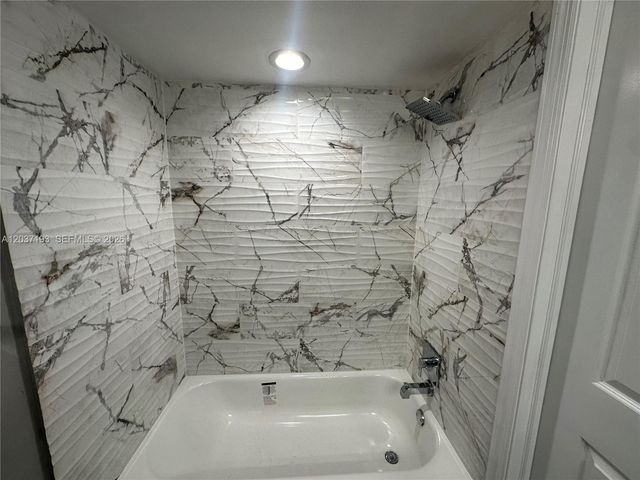 5672 Rock Island Road 260, Tamarac, FL 33319