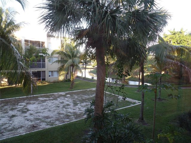 5672 Rock Island Road 260, Tamarac, FL 33319