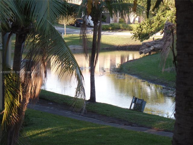 5672 Rock Island Road 260, Tamarac, FL 33319