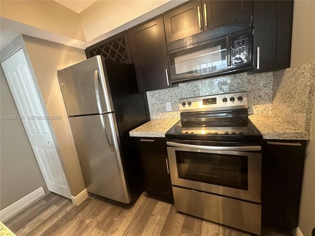 5672 Rock Island Road 260, Tamarac, FL 33319