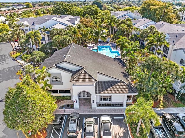 5672 Rock Island Road 260, Tamarac, FL 33319