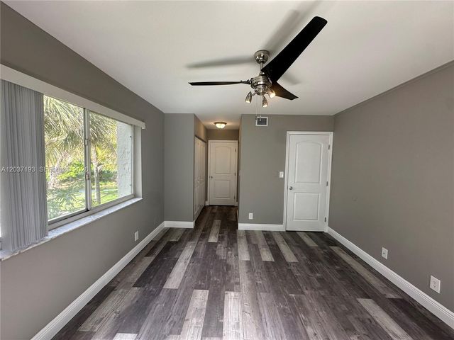 5672 Rock Island Road 260, Tamarac, FL 33319