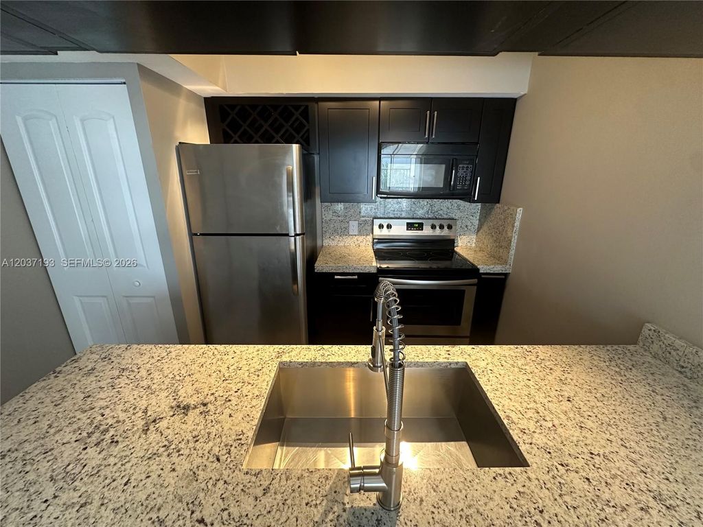 5672 Rock Island Road 260, Tamarac, FL 33319