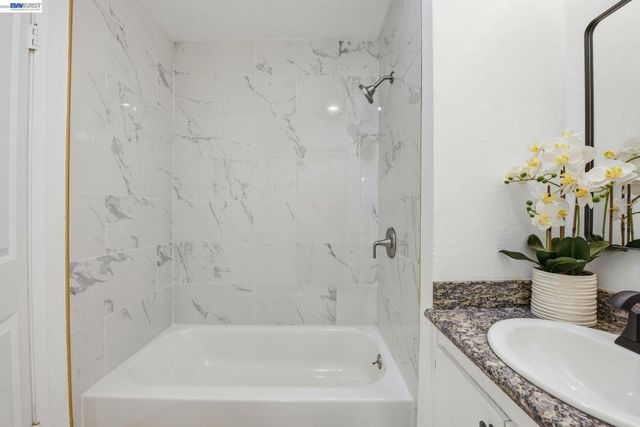 4011 Lana Ter, Fremont, CA 94536