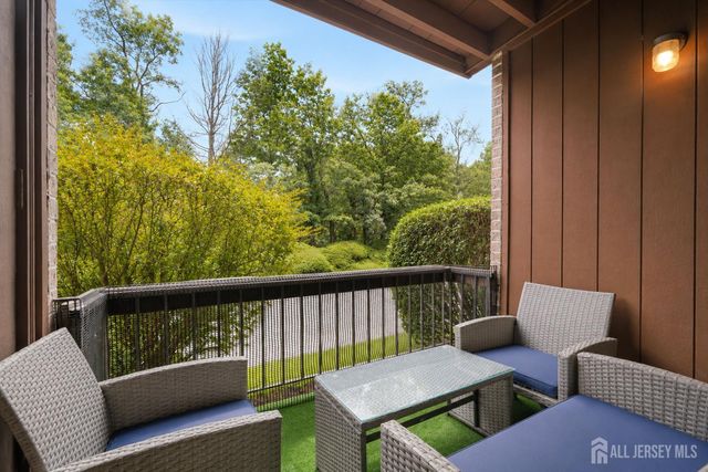 207 Sierra Court A, Woodbridge Proper, NJ 07095