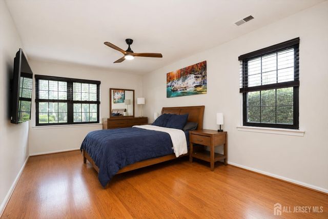 207 Sierra Court A, Woodbridge Proper, NJ 07095
