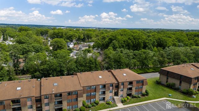 207 Sierra Court A, Woodbridge Proper, NJ 07095
