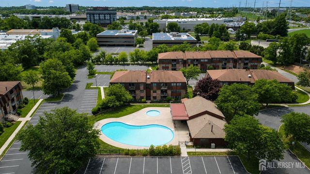 207 Sierra Court A, Woodbridge Proper, NJ 07095