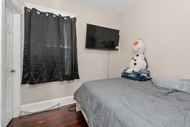 1828 S 58th Avenue, Cicero, IL 60804