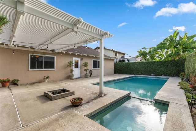 1529 E San Alto, Orange, CA 92865