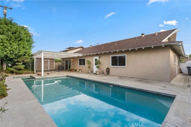 1529 E San Alto, Orange, CA 92865