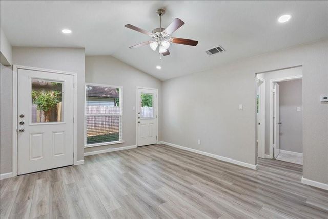 13300 Cowdray PARK A, Austin, TX 78729