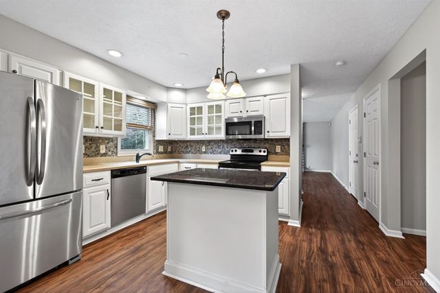 40 Turnberry Court, Springboro, OH 45066