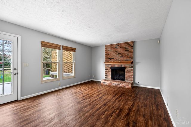40 Turnberry Court, Springboro, OH 45066