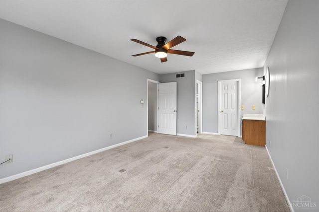 40 Turnberry Court, Springboro, OH 45066