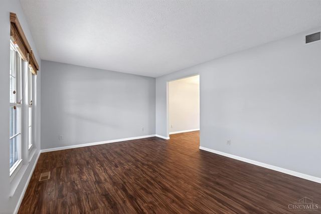 40 Turnberry Court, Springboro, OH 45066