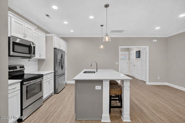 1025 Summer Woods Drive, Wilmington, NC 28412