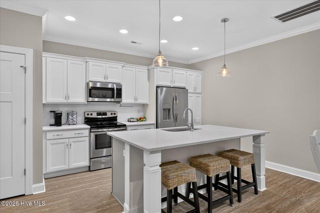 1025 Summer Woods Drive, Wilmington, NC 28412