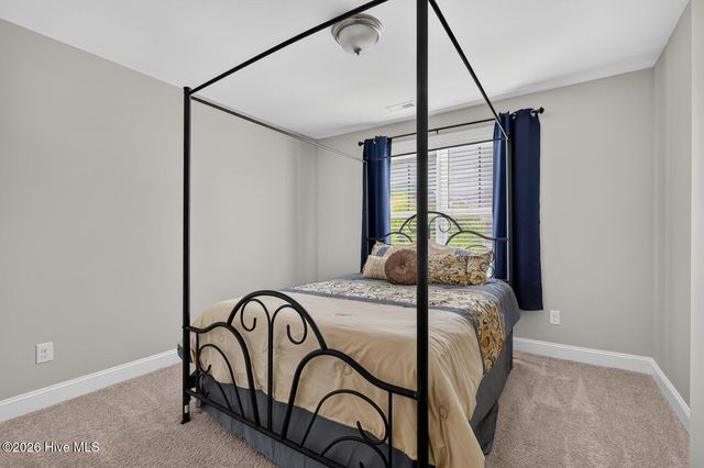 1025 Summer Woods Drive, Wilmington, NC 28412