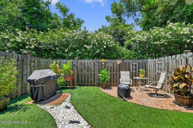 1025 Summer Woods Drive, Wilmington, NC 28412