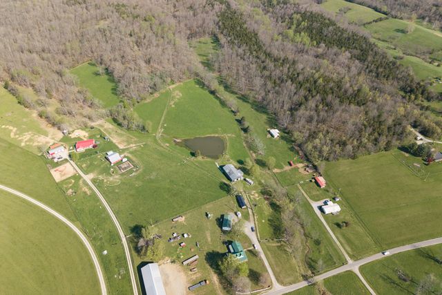 1810 Twin Creek Road, Sadieville, KY 40370