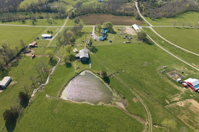 1810 Twin Creek Road, Sadieville, KY 40370