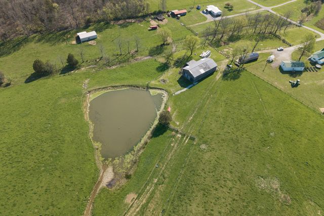 1810 Twin Creek Road, Sadieville, KY 40370
