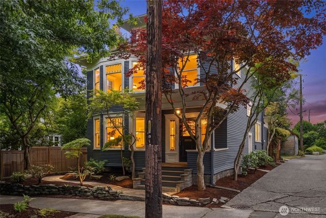 1715 E Mercer Street, Seattle, WA 98112