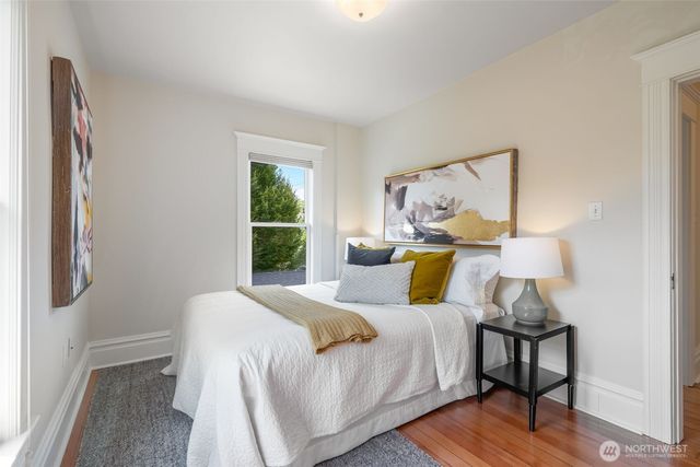 1715 E Mercer Street, Seattle, WA 98112