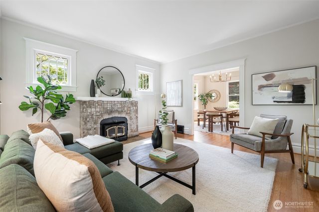 1715 E Mercer Street, Seattle, WA 98112