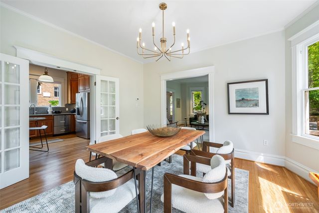 1715 E Mercer Street, Seattle, WA 98112