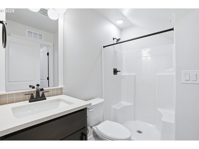 4668 Se 2ND St, Gresham, OR 97080