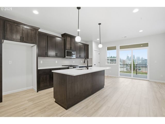 4668 Se 2ND St, Gresham, OR 97080