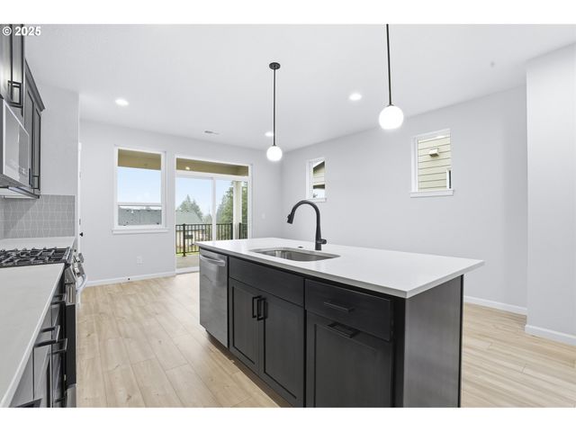 4668 Se 2ND St, Gresham, OR 97080