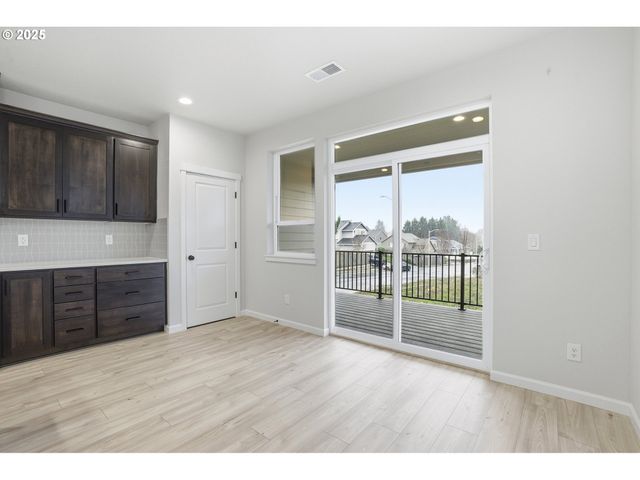 4668 Se 2ND St, Gresham, OR 97080