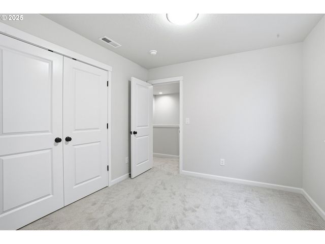 4668 Se 2ND St, Gresham, OR 97080