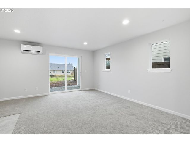 4668 Se 2ND St, Gresham, OR 97080