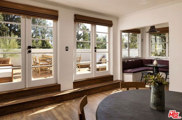 8855 St Ives Drive, Los Angeles, CA 90069