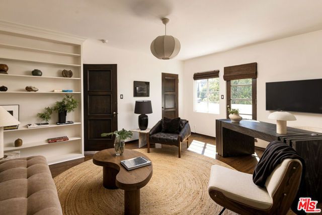 8855 St Ives Drive, Los Angeles, CA 90069